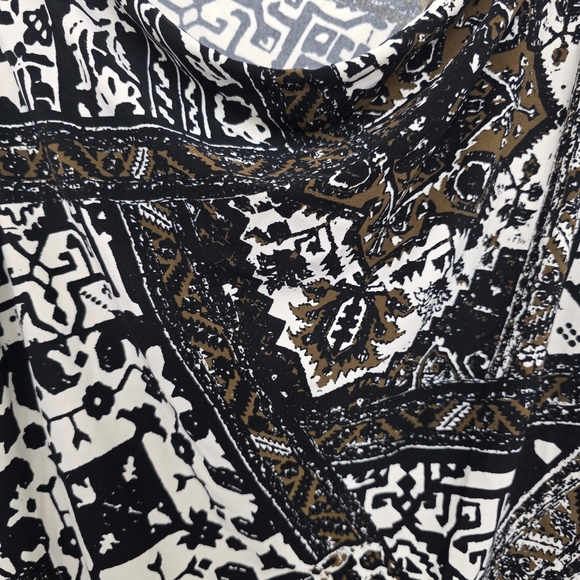 Chaps Black and White Women's Abstract Patten Shirt Size Large - Picture 2 of 7